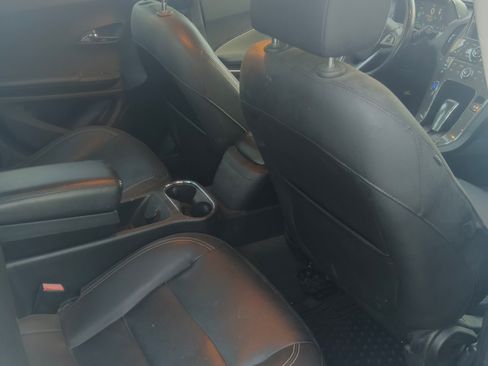 Used 2013 Chevrolet Volt Premium w/ Premium Trim Package FWD image 13