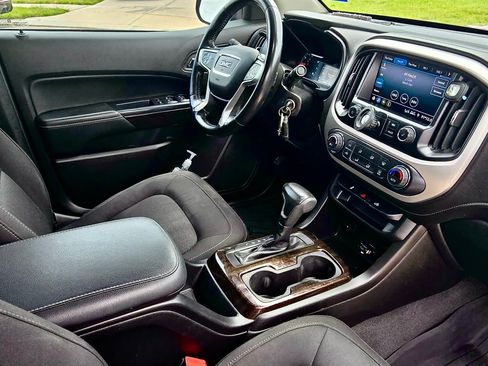 Used 2021 GMC Canyon Elevation RWD image 8