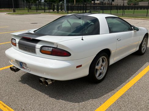 Used 2002 Chevrolet Camaro Z28 w/ Preferred Equipment Group RWD image 13