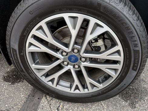 Used 2022 Ford Escape SEL image 6