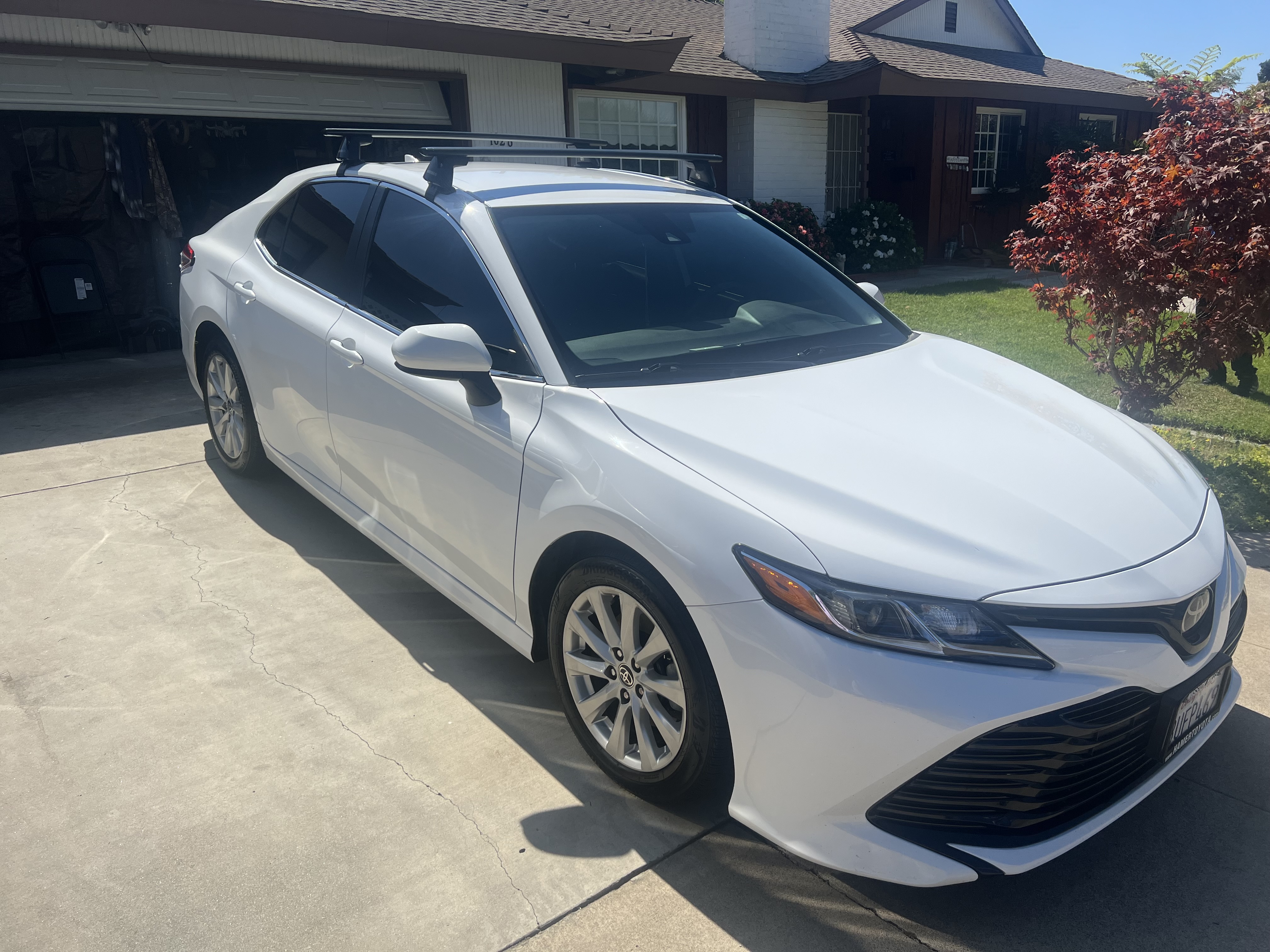 Used 2020 Toyota Camry LE w/ Carpet Mat Package FWD image 2