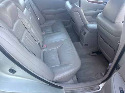 Used 2002 Lexus ES 330 image 9