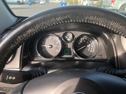 Used 2012 Chevrolet Captiva Sport LTZ image 5