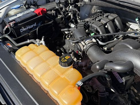 Used 2016 Ford F150 XL w/ Equipment Group 101A Mid image 10