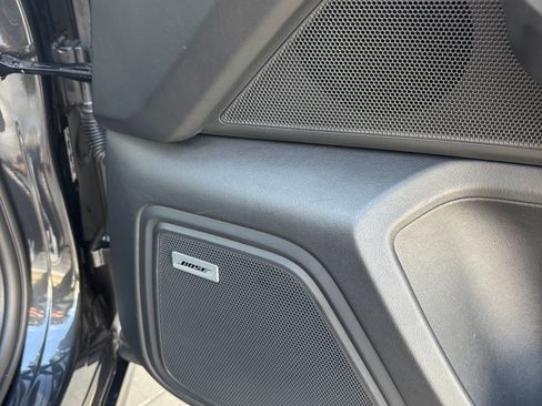 Used 2020 Porsche Macan Turbo image 23