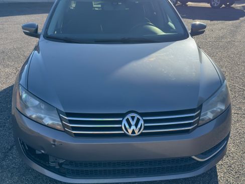 Used 2014 Volkswagen Passat 1.8T S image 4