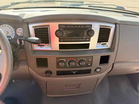 Used 2008 Dodge Ram 1500 Truck SLT w/ Trailer Tow Group RWD image 6