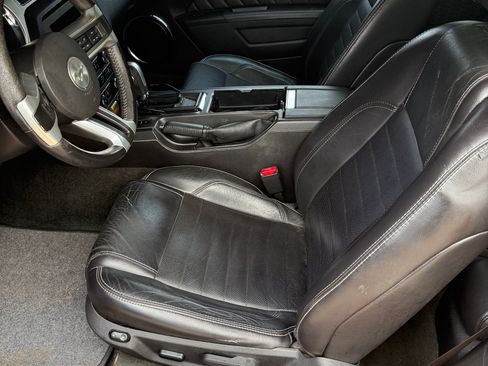 Used 2014 Ford Mustang GT Premium w/ Comfort Package image 9