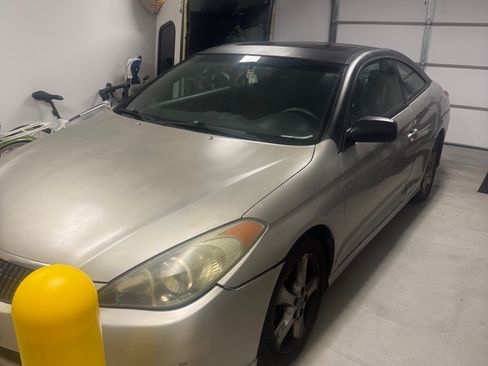Used 2004 Toyota Solara SE Sport image 2