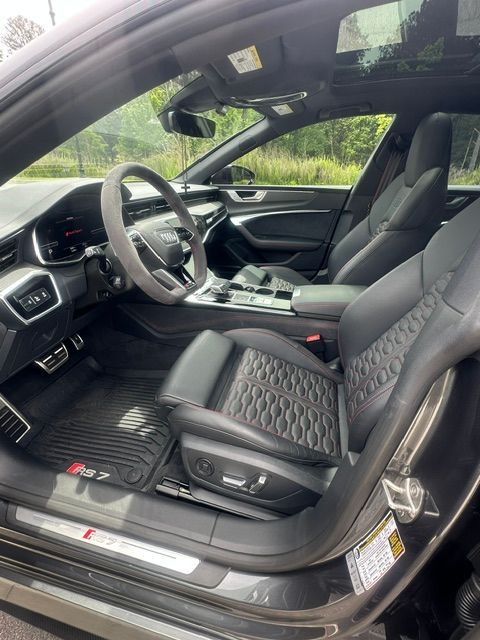 Used 2023 Audi RS 7 Sportback AWD/4WD image 16