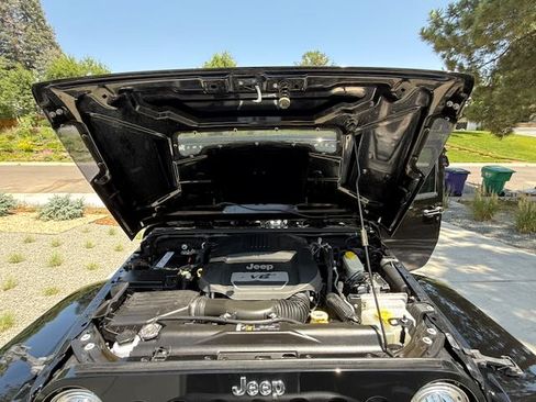 Used 2017 Jeep Wrangler Unlimited Rubicon w/ Dual Top Group image 17