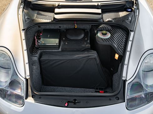 Used 2000 Porsche 911 Carrera 4 image 23