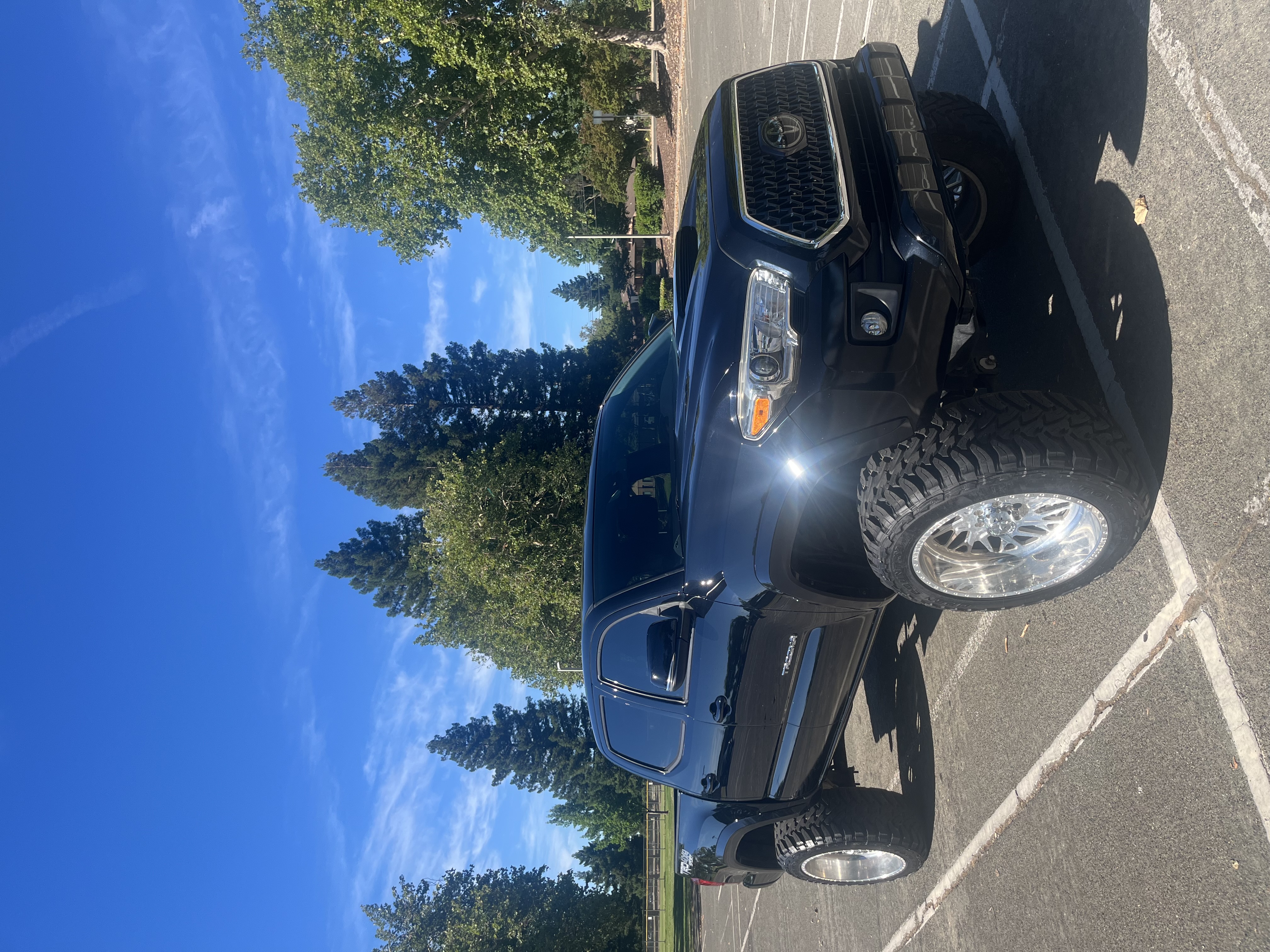 Used 2018 Toyota Tacoma TRD Sport AWD/4WD image 1