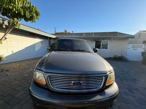 Used 2002 Ford F150 Harley-Davidson image 5