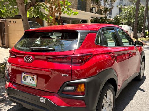 Used 2021 Hyundai Kona SE AWD/4WD image 12