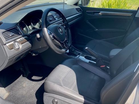 Used 2016 Volkswagen Passat 1.8T SE image 10