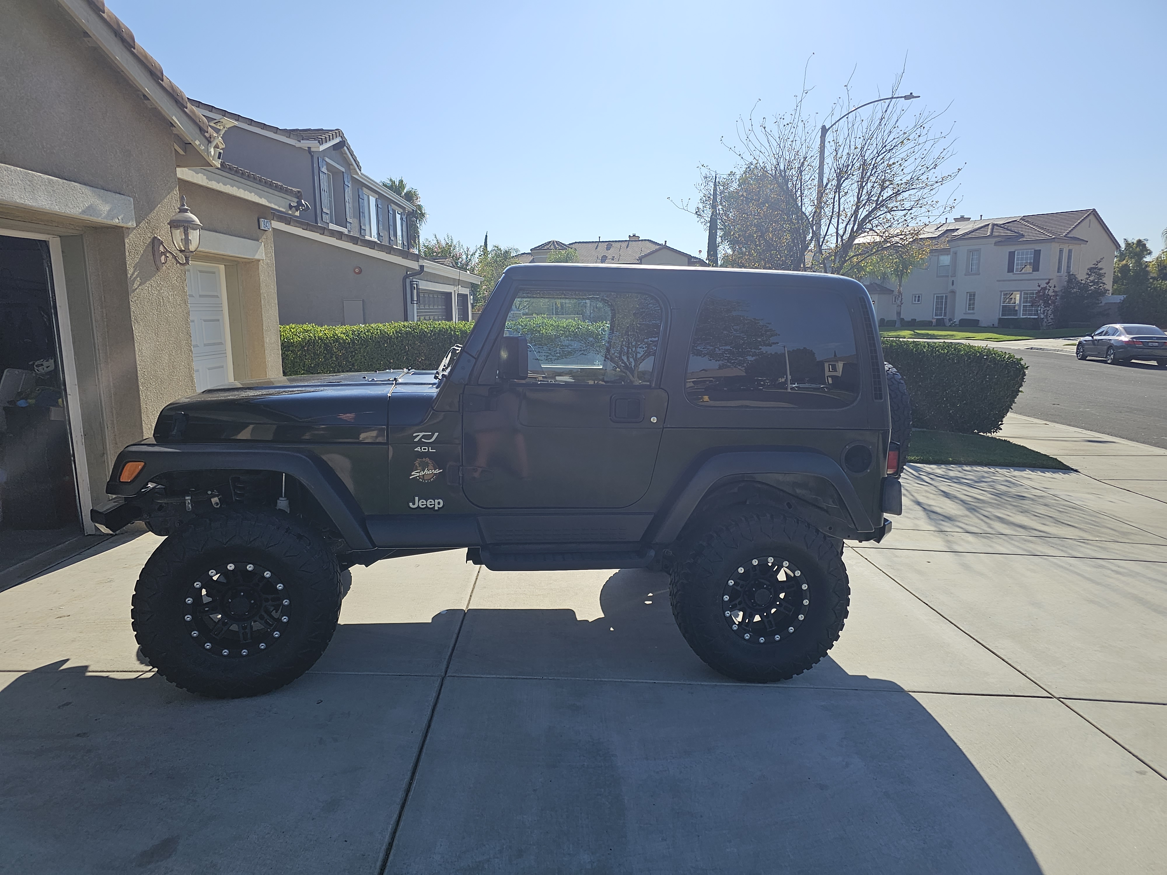 Used 1998 Jeep Wrangler Sahara AWD/4WD image 1