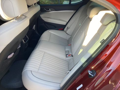 Used 2025 Genesis G70 2.5T w/ Sport Prestige Package RWD image 9