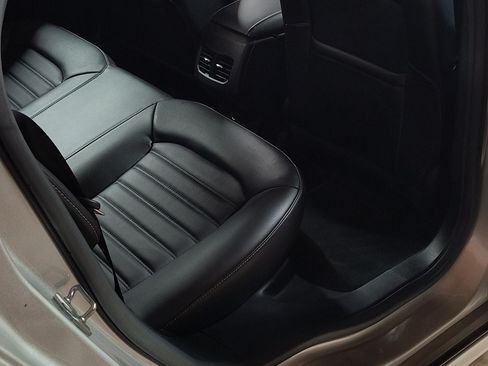 Used 2017 Ford Fusion SE w/ Fusion SE Technology Package image 13