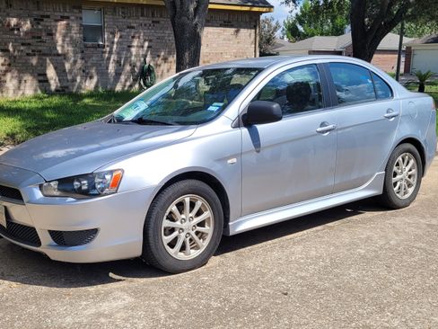 Used 2011 Mitsubishi Lancer ES image 1