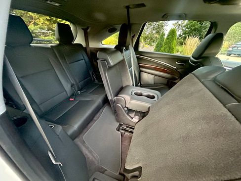Used 2017 Acura MDX w/ Technology Package AWD/4WD image 14