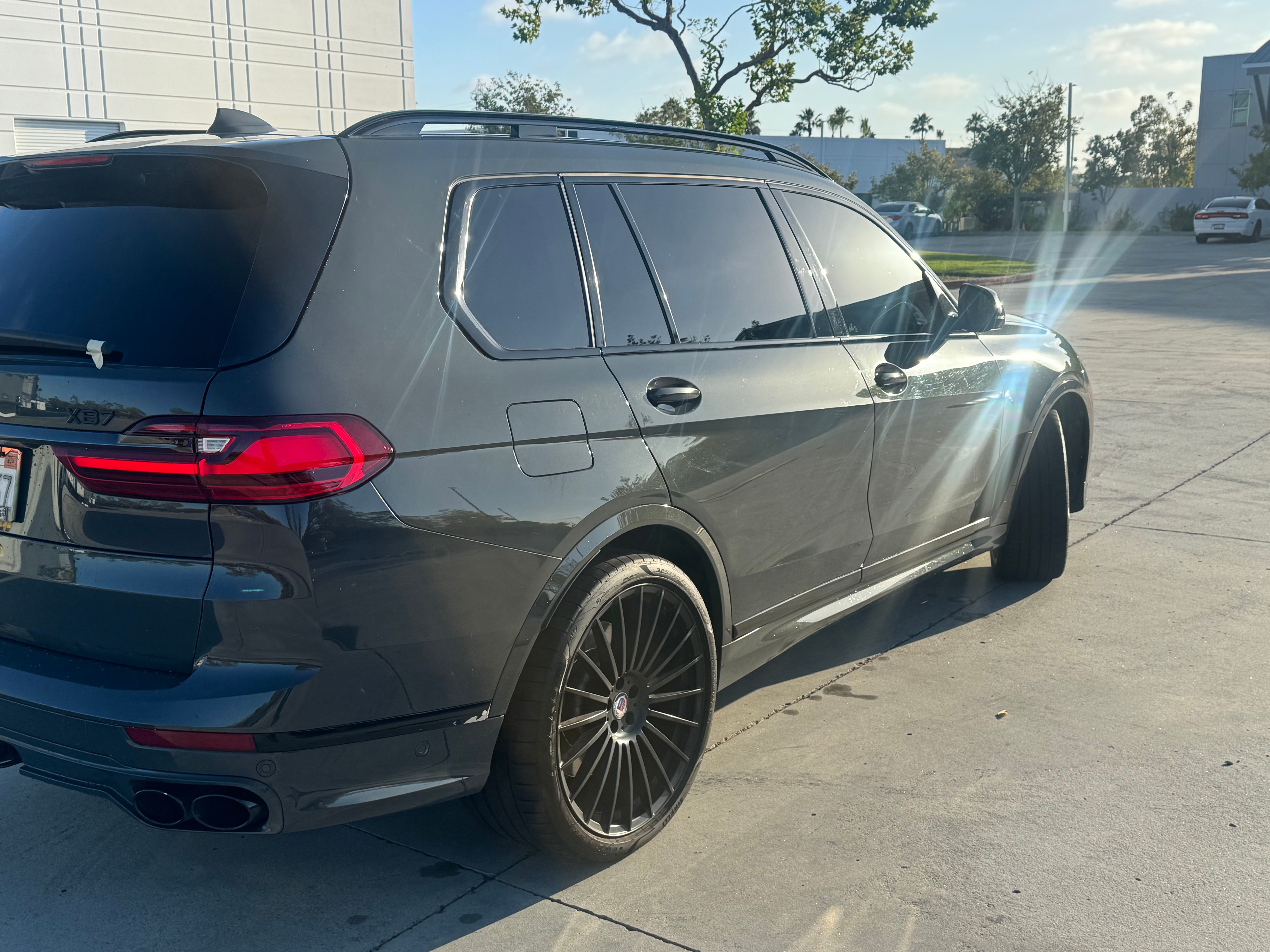 Used 2022 BMW ALPINA XB7 AWD/4WD image 6