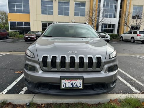 Used 2015 Jeep Cherokee Latitude image 4