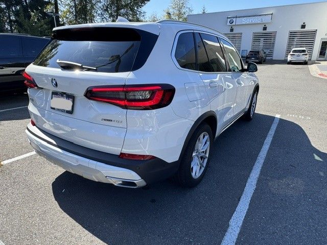 Used 2023 BMW X5 xDrive40i w/ Premium Package AWD/4WD image 4
