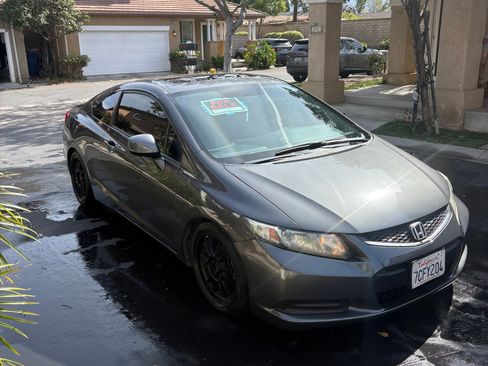 Used 2013 Honda Civic EX image 2