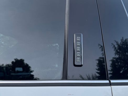 Used 2018 Ford F350 King Ranch w/ King Ranch Ultimate Package AWD/4WD image 25