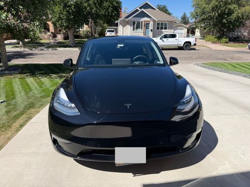 Used 2021 Tesla Model Y Long Range AWD/4WD image 6