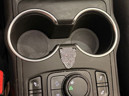 Used 2020 GMC Terrain SLT image 9