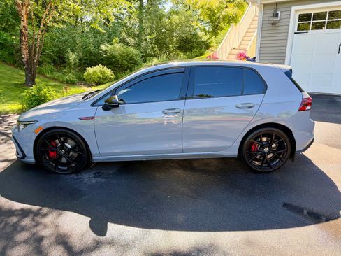 Used 2024 Volkswagen GTI SE FWD image 2