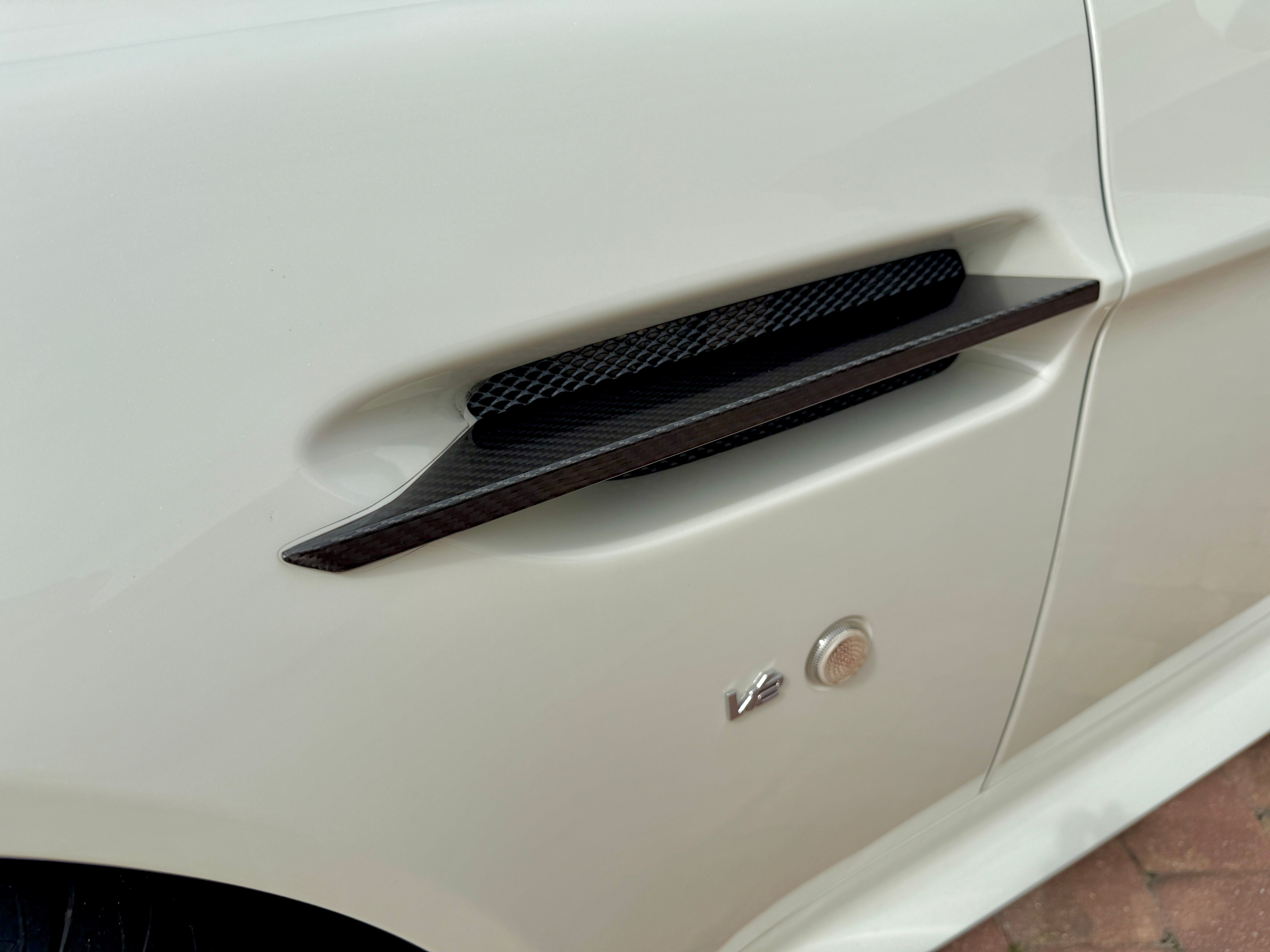 Used 2017 Aston Martin V12 Vantage S RWD image 26