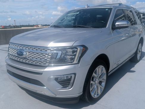 Used 2019 Ford Expedition Platinum RWD image 6