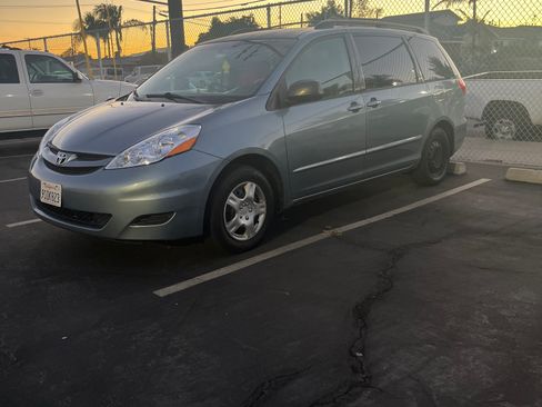 Used 2006 Toyota Sienna LE image 9