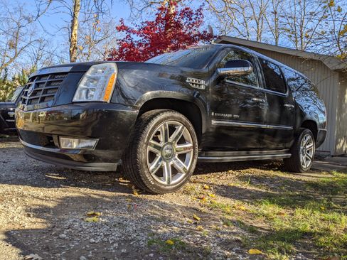 Used 2008 Cadillac Escalade ESV AWD image 11