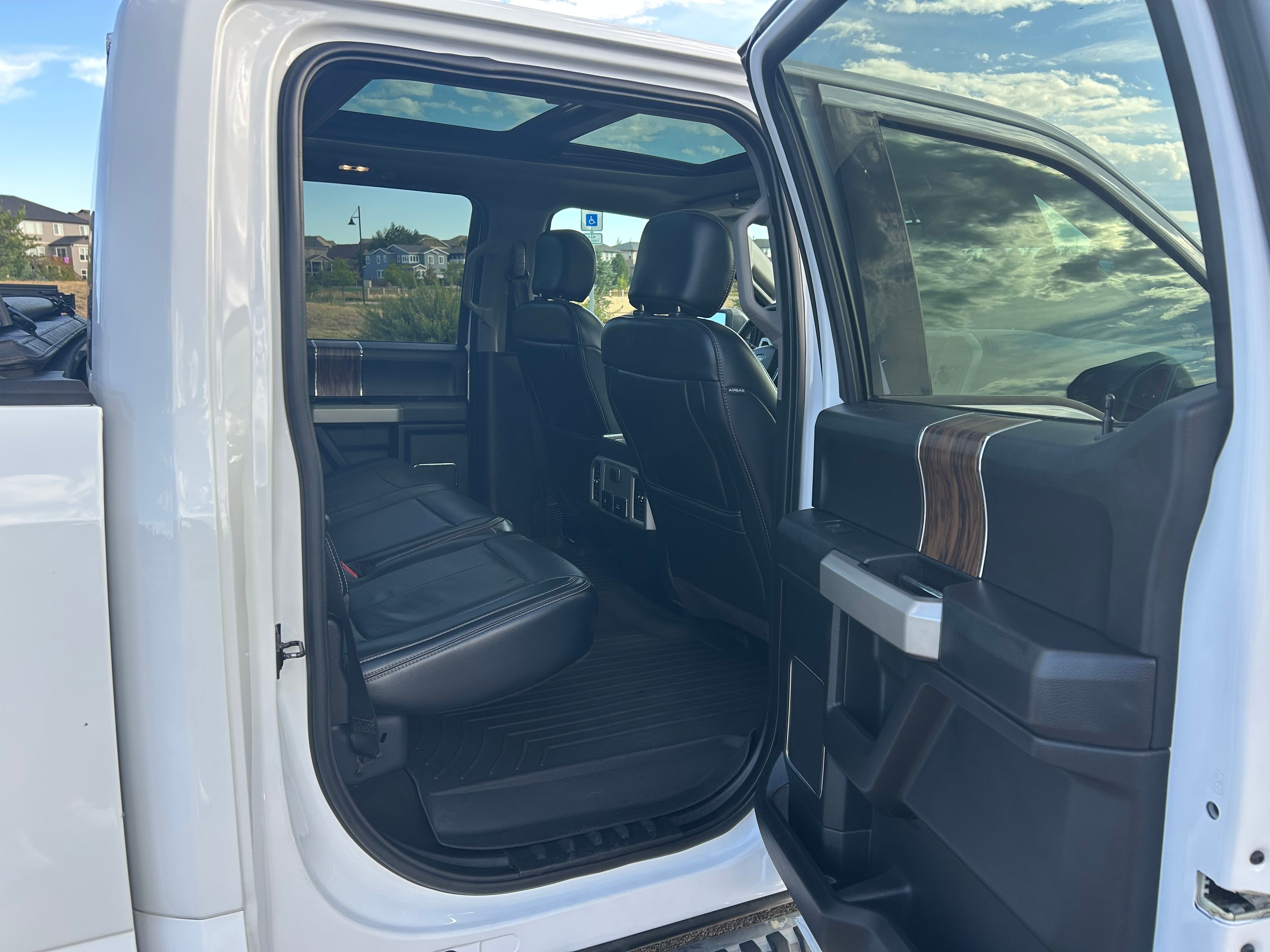 Used 2018 Ford F150 Lariat AWD/4WD image 12