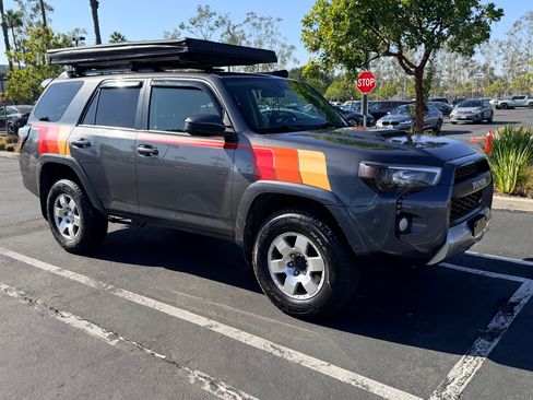 Used 2016 Toyota 4Runner Trail image 1