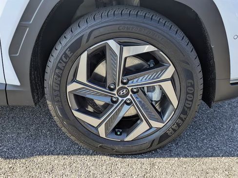 Used 2022 Hyundai Tucson Limited image 11