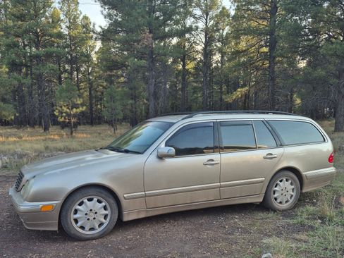 Used 2003 Mercedes-Benz E 320 Wagon image 5