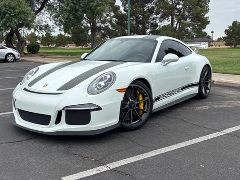 Used 2015 Porsche 911 GT3 image 2