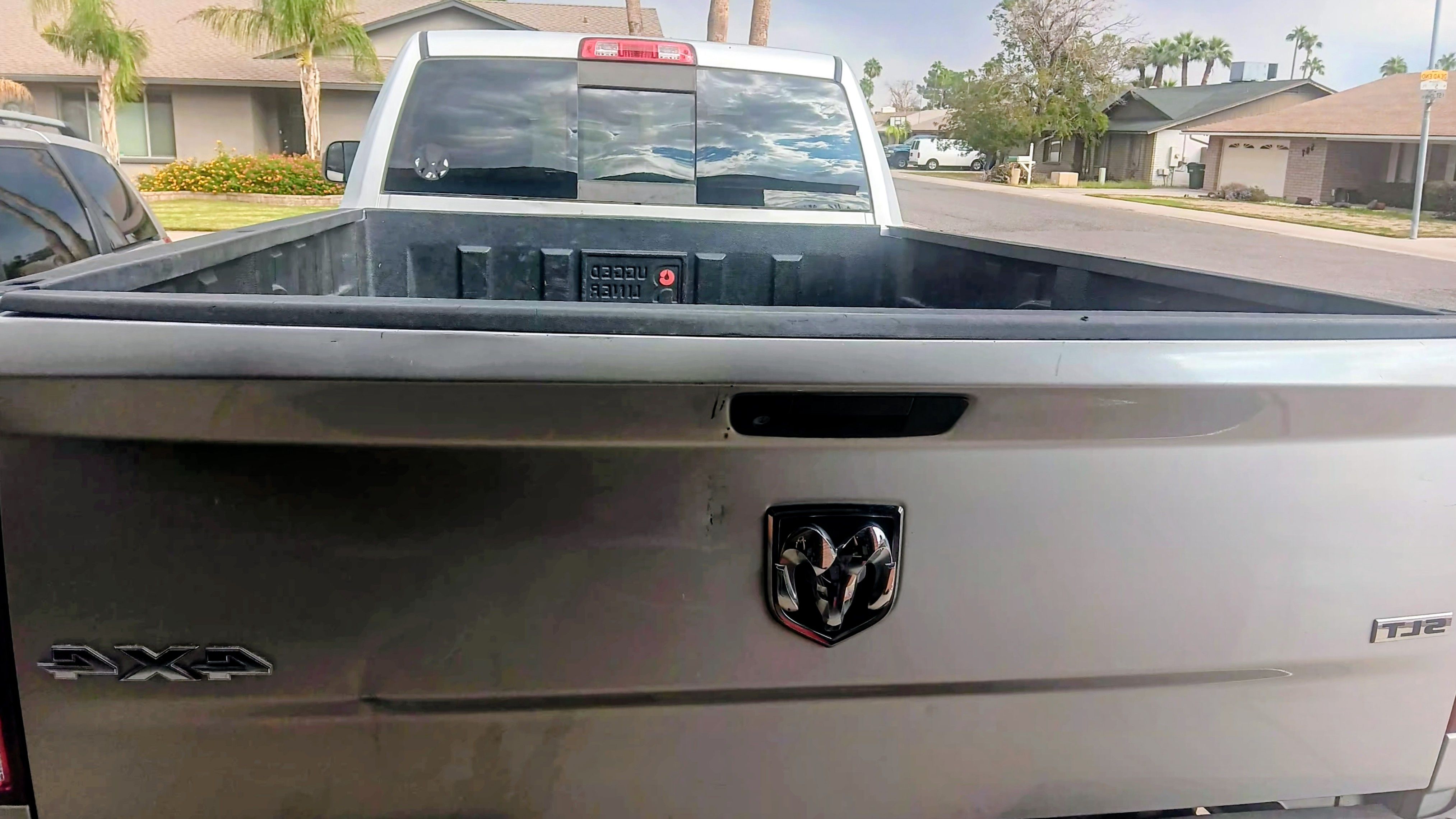 Used 2013 RAM 3500 SLT AWD/4WD image 9