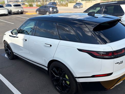 Used 2020 Land Rover Range Rover Velar R-Dynamic S AWD/4WD image 9
