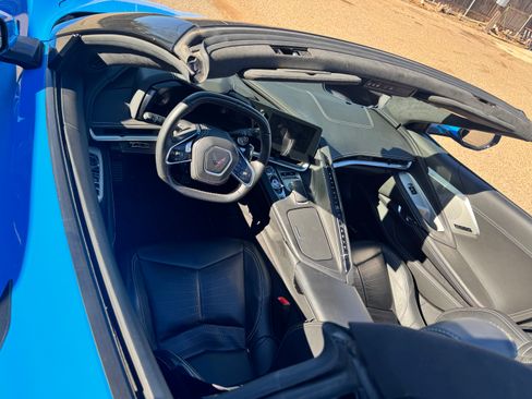 Used 2023 Chevrolet Corvette Stingray Premium Conv w/ Z51 Performance Package image 9