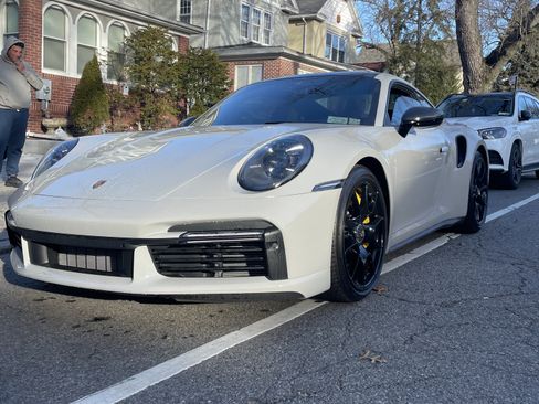 Used 2022 Porsche 911 Turbo S image 5