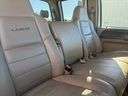 Used 2004 Ford F250 XLT image 16