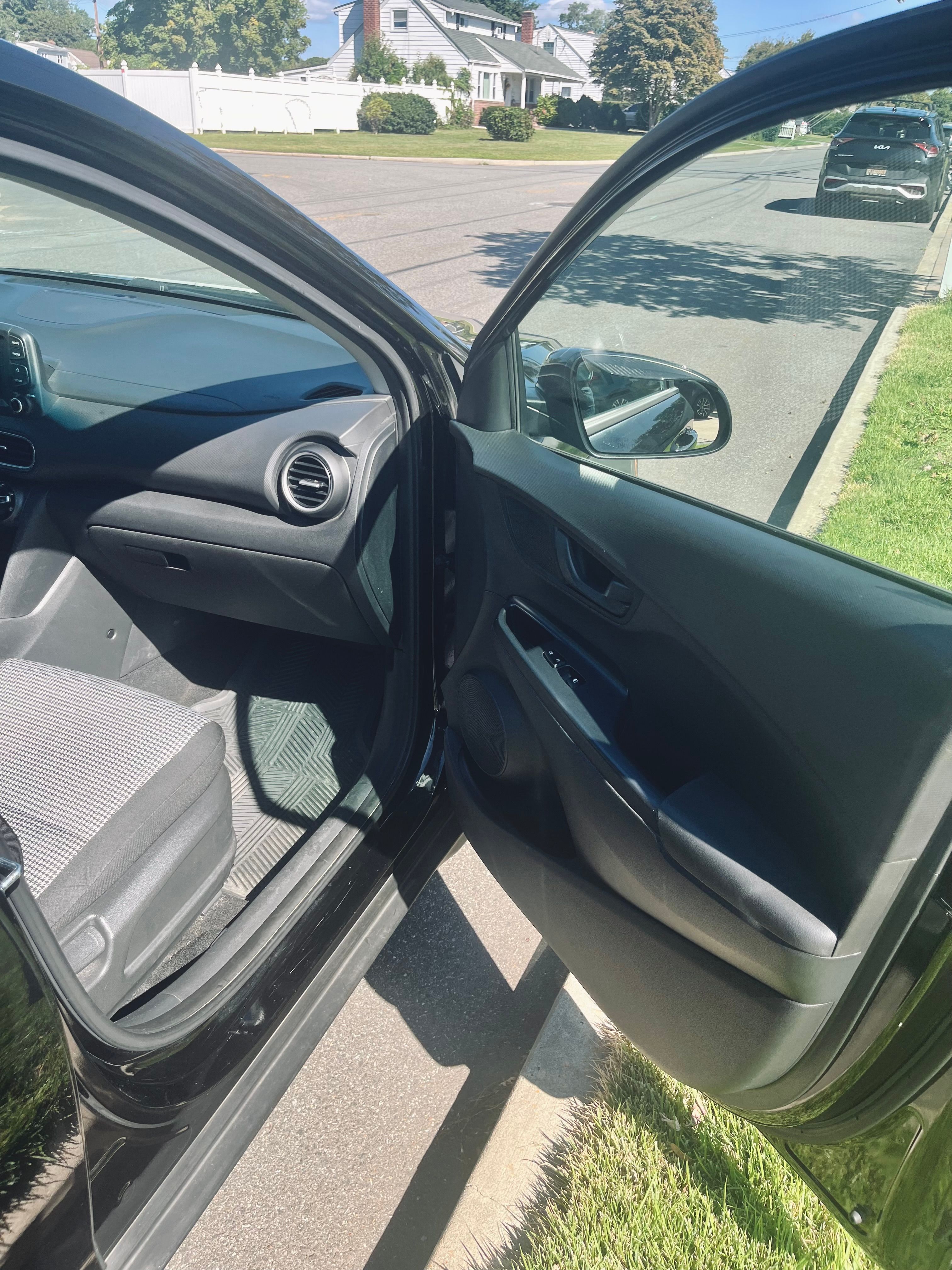 Used 2019 Hyundai Kona SE AWD/4WD image 6