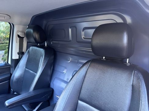 Used 2022 Mercedes-Benz Metris image 12