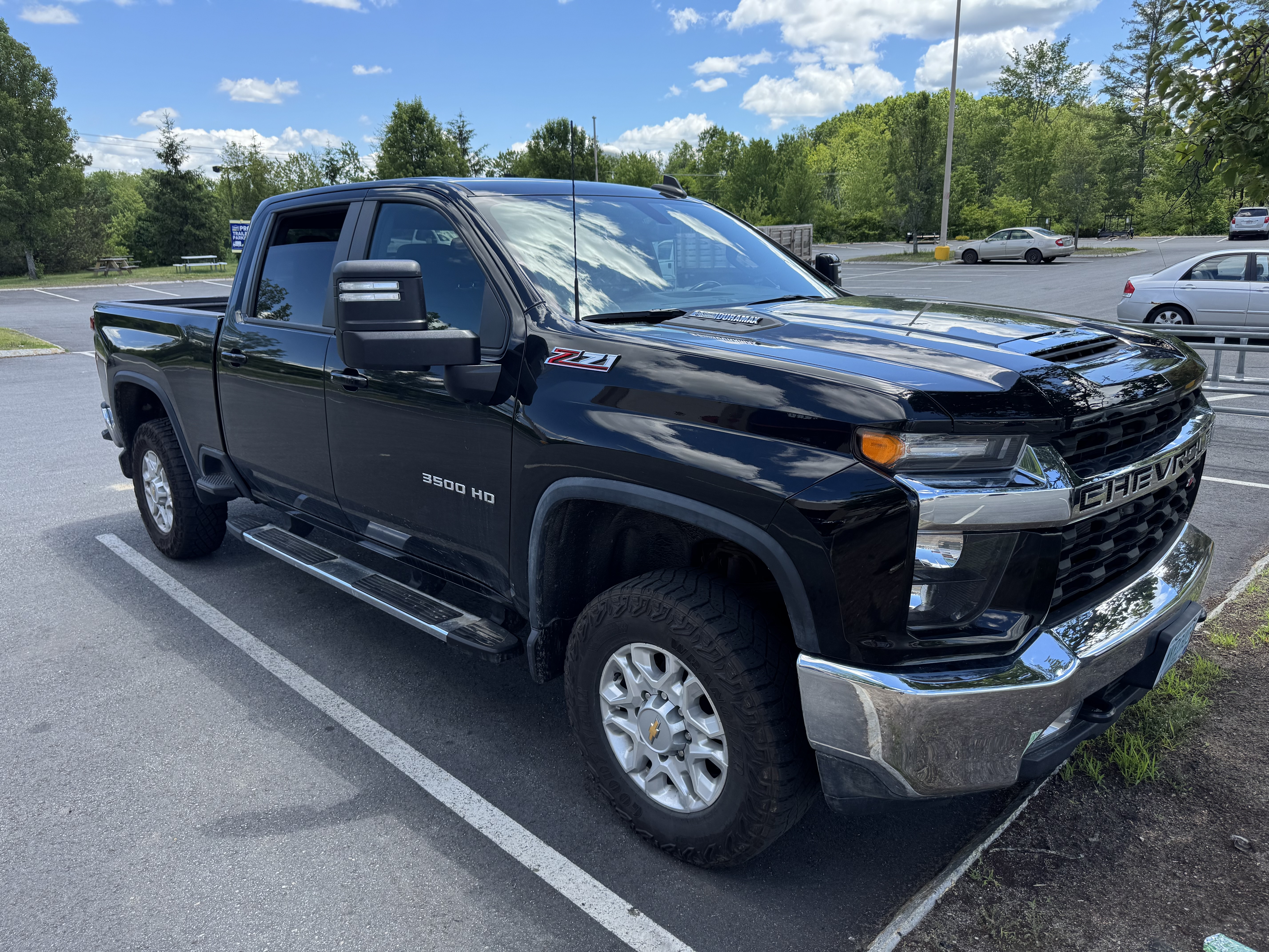 Used 2023 Chevrolet Silverado 3500 LT w/ Convenience Package AWD/4WD image 1